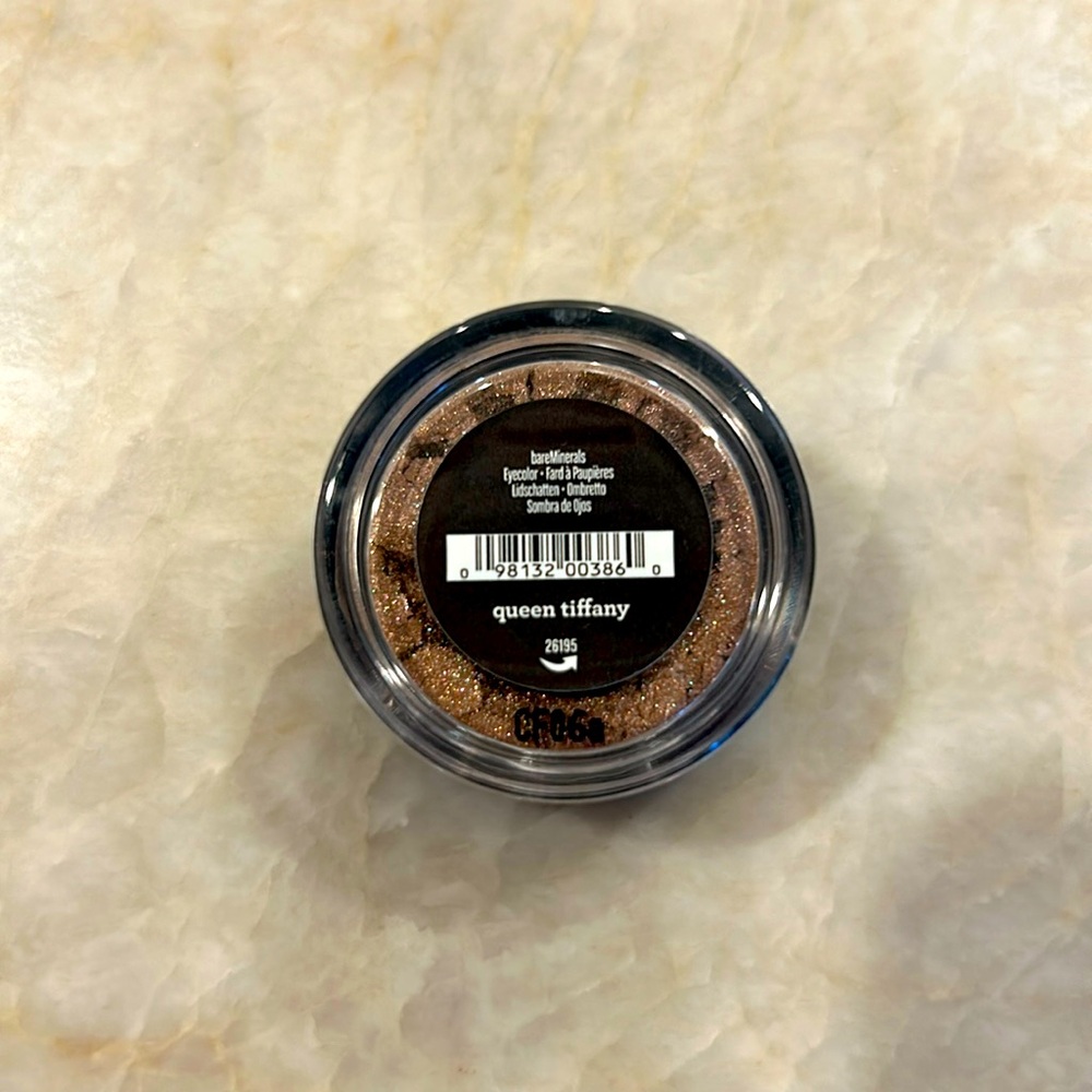 🖤 bareMinerals Queen Tiffany Glimmer Eyeshadow